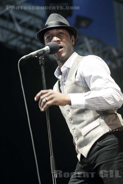 ALOE BLACC - 2011-06-26 - PARIS - Hippodrome de Longchamp - 